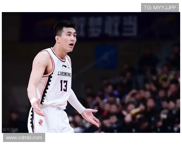 郭艾伦率队展现核心力量引领球队凝聚士气冲击更高荣誉