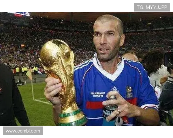 齐内丁齐达内传奇人生从绿茵大师到足球智慧象征