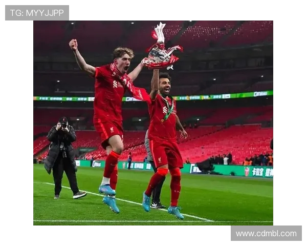 2016年曼联与曼城激战回顾：红魔与蓝月亮的巅峰对决与历史交锋