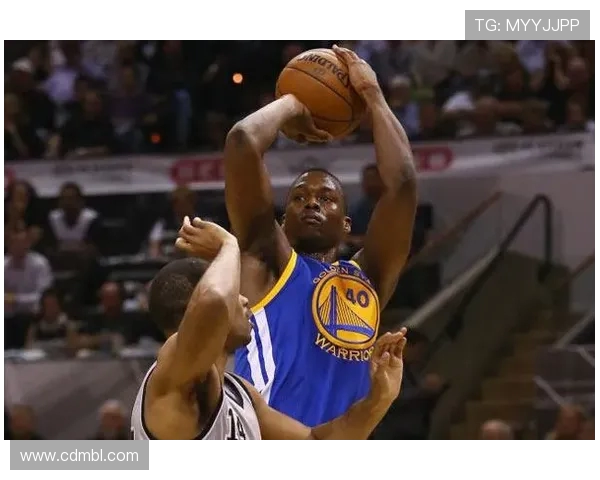 哈里森巴恩斯在NBA赛场上的成长与挑战分析