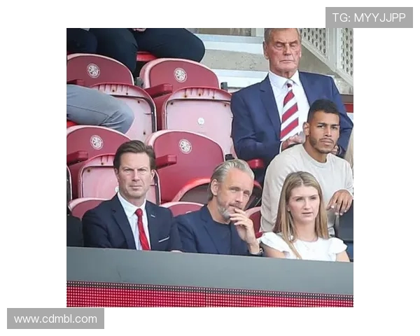 布莱克本与布流浪激战正酣谁能在这场对决中笑到最后 布莱克本与布流浪激战正酣谁能在这场对决中笑到最后